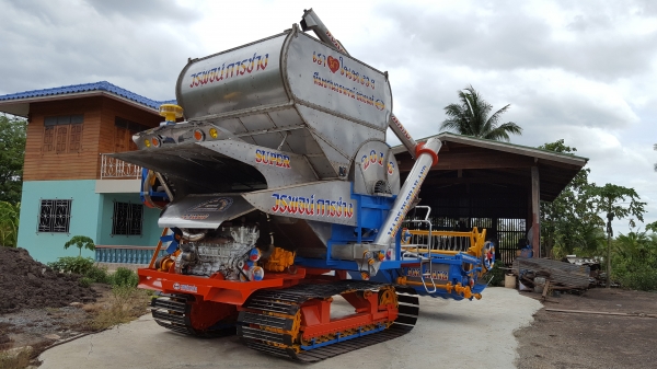 ขายรถเกี่ยวข้าววรพจน์การช่าง