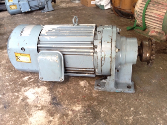 ขายมอเตอร์เกียร์ Cycro drive Sumitomo 5HP. 380V อัตราทด 1:17 มีเบรคในตัว สภาพสวยเดิมๆ วิ่งนิ่ม พร้อมใช้งาน