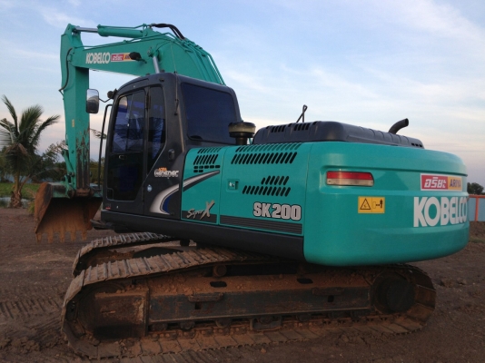 ขายด่วน kobelco Sk200-8 YN-12 Super ไมล์ 4,000 สภาพสวยมาก