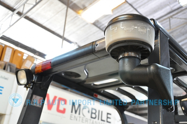 ขายรถโฟล์คลิฟท์มือสอง TOYOTA รุ่น 8FD30-10562 ราคา 585,000 บาท นำเข้าจากประเทศญี่ปุ่น 100\% ไม่เคยใช้งานในไทย