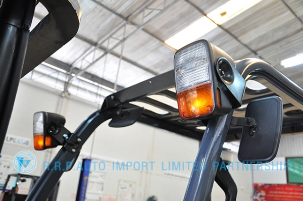 ขายรถโฟล์คลิฟท์มือสอง TOYOTA รุ่น 8FD30-10562 ราคา 585,000 บาท นำเข้าจากประเทศญี่ปุ่น 100\% ไม่เคยใช้งานในไทย