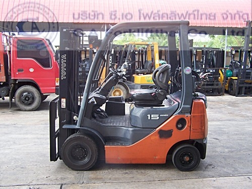 ขายรถ โฟล์คลิฟท์ TOYOTA รุ่น 8FGL15