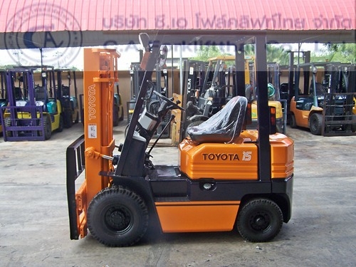 ขายรถ โฟล์คลิฟท์ TOYOTA รุ่น 5FD15