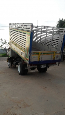 บรรทุก6ล้อฮีโน195แรงม้าดั้มเกษตร