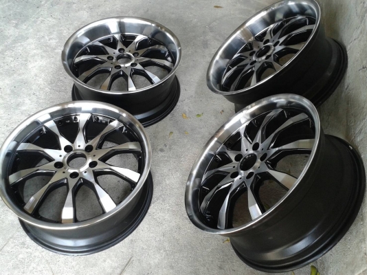 ขอบ18นิ้ว5รู114 สวยๆ 4 ล้อ ราคา 8500 บาท