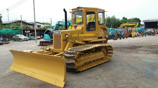 CATERPILLAR รุ่น D3B ใบมีดปรับได้ 6 ทิศ