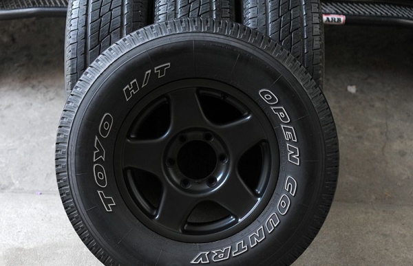 ยาง TOYO Japan 265 70 16 ปี13 ยกชุด 6,500.-