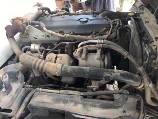 รถอีซูซุ 6 ล้อ ( ตู้แห้ง ) 150 แรงม้า. ปี 53.  ( รถวิ่ง 15x,xxx กม. )    สนใจติดต่อ  081 - 6079515