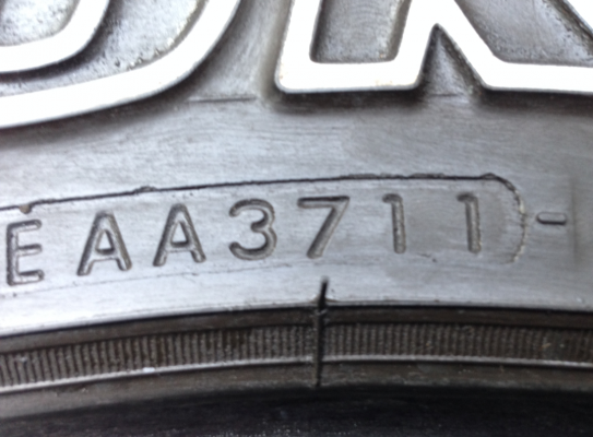 ยาง All Yokohama 245 70 16 ปลายปี11 พร้อมใช้งาน ราคาไม่แพง