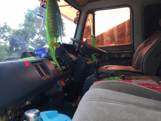 ขาย ISUZU 240 เครื่อง 320 แรง สภาพสวยพร้อมใช้ ติดต่อได้ที่คุณ อ๊อฟ พิจิตร 086-737-9991