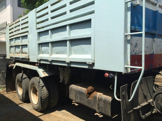 ขาย ISUZU 240 เครื่อง 320 แรง สภาพสวยพร้อมใช้ ติดต่อได้ที่คุณ อ๊อฟ พิจิตร 086-737-9991