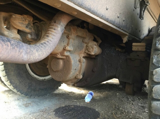 ขาย ISUZU 240 เครื่อง 320 แรง สภาพสวยพร้อมใช้ ติดต่อได้ที่คุณ อ๊อฟ พิจิตร 086-737-9991