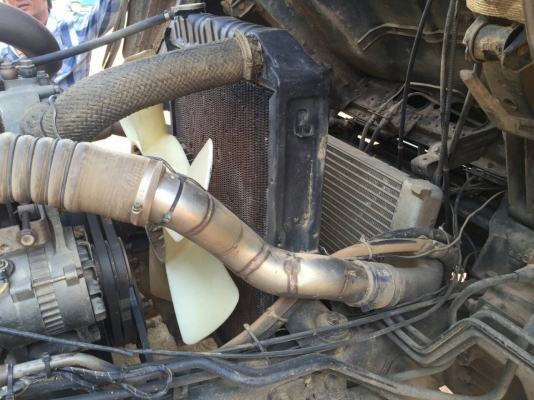 ขาย ISUZU 240 เครื่อง 320 แรง สภาพสวยพร้อมใช้ ติดต่อได้ที่คุณ อ๊อฟ พิจิตร 086-737-9991