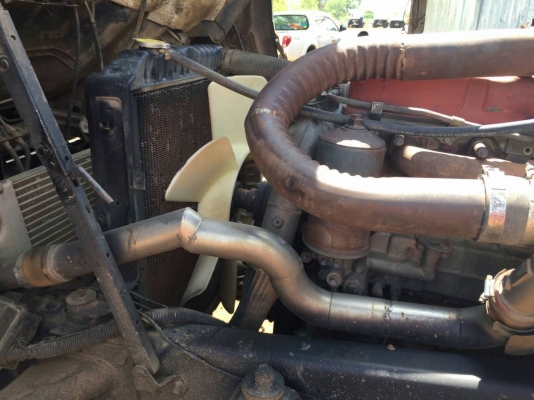 ขาย ISUZU 240 เครื่อง 320 แรง สภาพสวยพร้อมใช้ ติดต่อได้ที่คุณ อ๊อฟ พิจิตร 086-737-9991