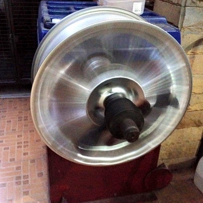 ล้อแท้16 นิ้ว รุ่น15ก้าน ของออกห้างแท้ 4รู100 เช็คดุ้งแล้ว กว้าง 6 นิ้ว ET47.5 ตจวส่งได้ครับ