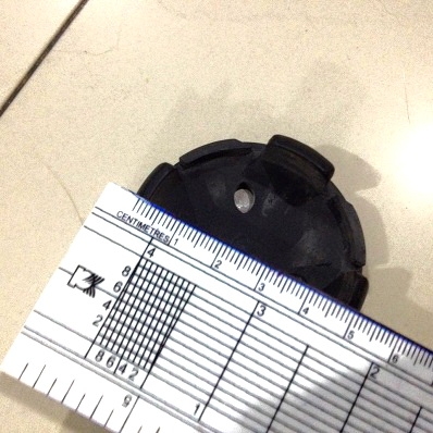 ฝาปิดช่องกลางล้อ ฟอร็ด เฟียสต้า ของสภาพใหม่แท้ห้าง