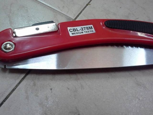 ขายเลื่อยพับได้ ตัดกิ่งไม้ ยี่ห้อKING EAGLE. MADE IN TAIWAN. ขายเลื่อยพับได้ ตัดกิ่งไม้ ยี่ห้อKING EAGLE. MADE IN TAIWAN.