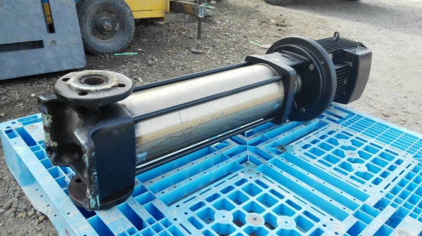 Sell> ขายปั้มน้ำตัวตั้งแรงดันสูง‬ ‪&lrm;GRUNDFOS‬ CR8-160 Q 7,3 m/h Head 120 m. มอเตอร์ 7.5 แรงม้า 3 เฟส 380 V. เทสเครื่องเรียบร้อยแล้ว