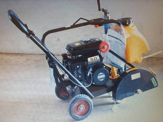 เครื่องตัดปูน LUMAN  พร้อมถังน้ำ