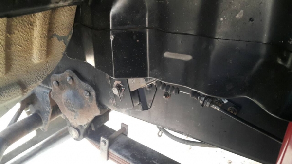 ขายด่วนสิบล้อดั้มสามมิตร3H. 195แรง ปี38ไฟฟ้า หัวสีเดิม เครื่องเกียร์เดิม สภาพสวยพร้อมใช้