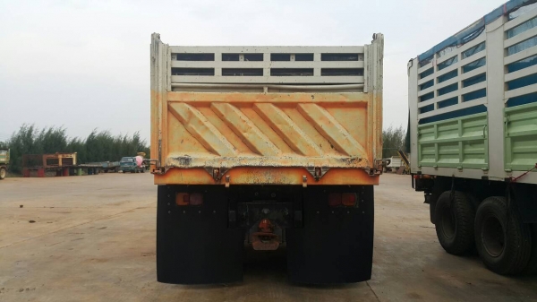 ขายด่วนสิบล้อดั้มสามมิตร3H. 195แรง ปี38ไฟฟ้า หัวสีเดิม เครื่องเกียร์เดิม สภาพสวยพร้อมใช้