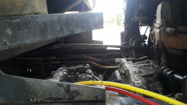 ขายด่วนสิบล้อดั้มสามมิตร3H. 195แรง ปี38ไฟฟ้า หัวสีเดิม เครื่องเกียร์เดิม สภาพสวยพร้อมใช้