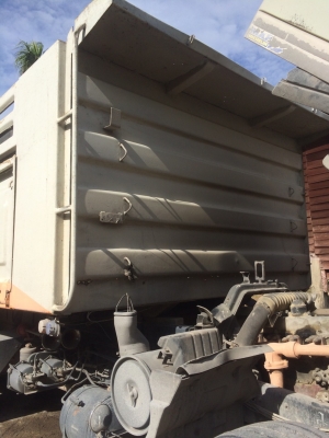 ขายด่วนสิบล้อดั้มสามมิตร3H. 195แรง ปี38ไฟฟ้า หัวสีเดิม เครื่องเกียร์เดิม สภาพสวยพร้อมใช้