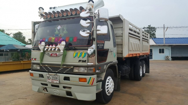 ขายด่วนสิบล้อดั้มสามมิตร3H. 195แรง ปี38ไฟฟ้า หัวสีเดิม เครื่องเกียร์เดิม สภาพสวยพร้อมใช้