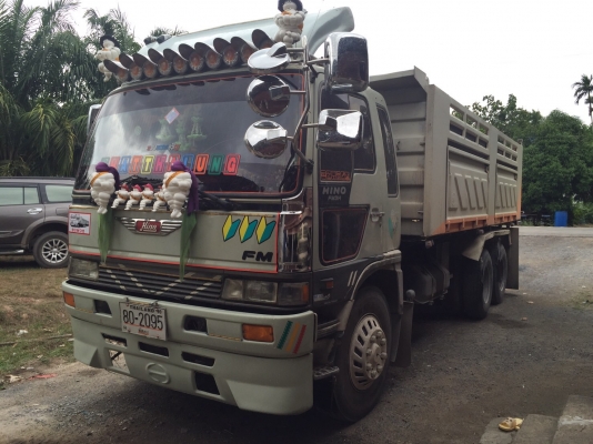 ขายด่วนสิบล้อดั้มสามมิตร3H. 195แรง ปี38ไฟฟ้า หัวสีเดิม เครื่องเกียร์เดิม สภาพสวยพร้อมใช้