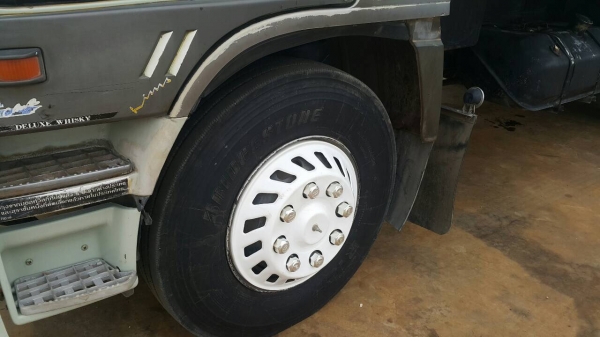 ขายด่วนสิบล้อดั้มสามมิตร3H. 195แรง ปี38ไฟฟ้า หัวสีเดิม เครื่องเกียร์เดิม สภาพสวยพร้อมใช้