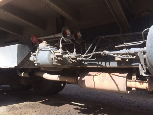 ขายด่วนสิบล้อดั้มสามมิตร3H. 195แรง ปี38ไฟฟ้า หัวสีเดิม เครื่องเกียร์เดิม สภาพสวยพร้อมใช้