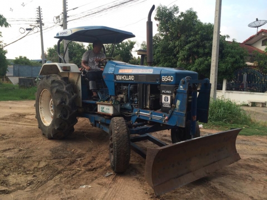 รถไถ FORD newholland