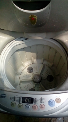 เครื่องซักผ้าอัตโนมัติ LG 7.5 กก.