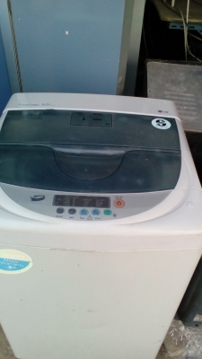 เครื่องซักผ้าอัตโนมัติ LG 6 กก.