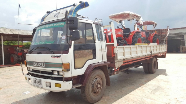 ขาย 6 ล้อ ISUZU ยาง 900 กระบะยาว 7.20 เมตร มีหางพับไฮดรอริค เครื่อง 6BD1 165 แรงม้า คัสซีสวยตลอดเส้น เบรคทิฟฟี่ พวงมาลัยพาวเวอร์ ทะเบียนพร้อมโอนครับ