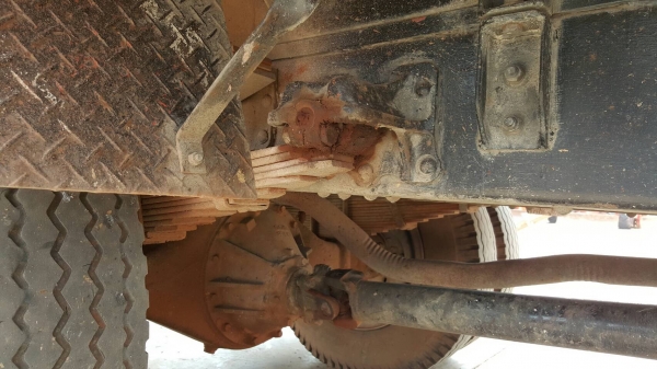 ขาย 6 ล้อ ISUZU ยาง 900 กระบะยาว 7.20 เมตร มีหางพับไฮดรอริค เครื่อง 6BD1 165 แรงม้า คัสซีสวยตลอดเส้น เบรคทิฟฟี่ พวงมาลัยพาวเวอร์ ทะเบียนพร้อมโอนครับ