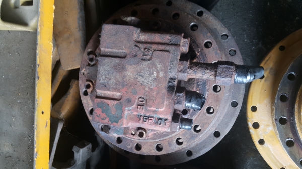 ขายตัวเดิน  KOMATSU  PC120-2