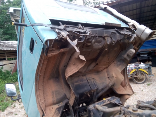 ปิดการขายคับ ขอบคุณพี่พัฒน์ วัสดุก่อสร้าง จ.สตูล 6 ล้อดั้มอีซูสุ NKR 88แรงม้า      พร้อมใช้งาน  เล่มติดมือ....