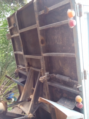 ปิดการขายคับ ขอบคุณพี่พัฒน์ วัสดุก่อสร้าง จ.สตูล 6 ล้อดั้มอีซูสุ NKR 88แรงม้า      พร้อมใช้งาน  เล่มติดมือ....