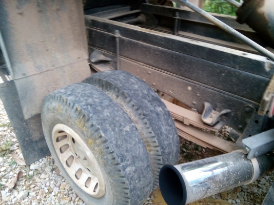 ปิดการขายคับ ขอบคุณพี่พัฒน์ วัสดุก่อสร้าง จ.สตูล 6 ล้อดั้มอีซูสุ NKR 88แรงม้า      พร้อมใช้งาน  เล่มติดมือ....