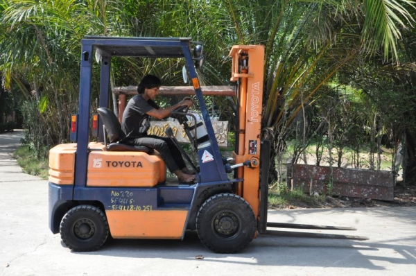 ขายFORKLIFT TOTOTA 5FG15 (1.5ตัน) เสา3เมตร สวยเดิมจากญี่ปุ่น ยังไม่เคยใช้ในไทย 125,000เท่านั้น!!