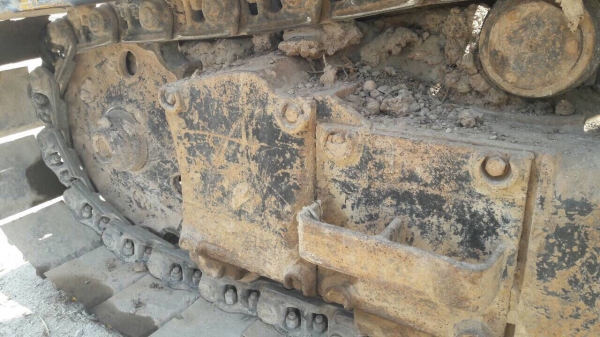ขายรถแบคโฮ KOMATSU 200-2 มีแอร์ มีลายหัวกระแทก สภาพสวย สนใจโทร 081-970-1072