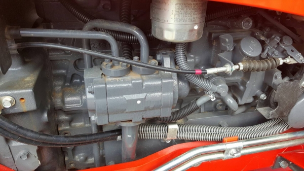 ขาย รถไถ KUBOTA M6040SU ปี 58 รถสภาพเหมือนใหม่ใช้งานแค่ 21 ชม. อุปกรณ์มีผานดันหน้า และผาน 3