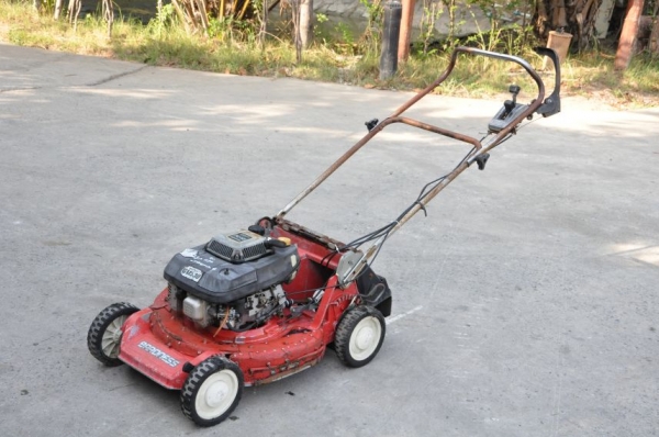 ขายรถตััดหญ้าBARONESS7แรง สวยเดิมจากญี่ปุ่นยังไม่เคยใช้ในไทย 5,500เท่านั้น!!