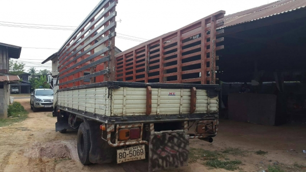 ขายด่วนKM779เครื่อง117คลัชชีสวยตลอดเส้นยางเต็มยว5.5ม.กะบะคอกไม้สวย