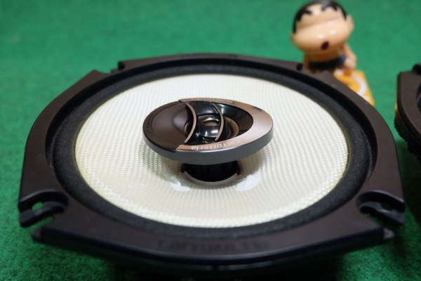 ลำโพง Pioneer Carrozzeria รุ่น TS-F1700 ลำโพงแกนร่วม 2 ทาง ขนาด 6.5" กรวยเคฟล่าห์สีขาว ลำโพง Pioneer Carrozzeria รุ่น TS-F1700 ลำโพงแกนร่วม 2 ทาง ขนาด 6.5" กรวยเคฟล่าห์สีขาว