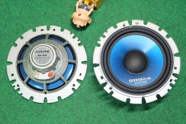 ลำโพง Alpine ตระกูล DDDrive รุ่น DDC-165D ลำโพงเสียงกลาง ขนาด 6" กรวยโพลี ลำโพง Alpine ตระกูล DDDrive รุ่น DDC-165D ลำโพงเสียงกลาง ขนาด 6" กรวยโพลี