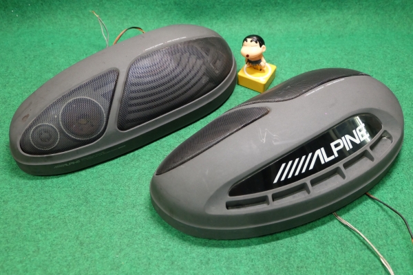 ลำโพงกล่อง Alpine รุ่น 6981S ลำโพง 4 ทาง 6x9" รุ่นเก่า เสียงดี มีไฟ Backlight ลำโพงกล่อง Alpine รุ่น 6981S ลำโพง 4 ทาง 6x9" รุ่นเก่า เสียงดี มีไฟ Backlight