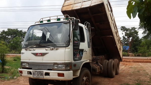 ขายด่วนHINOสองเพลาดั้มเครื่องHO7C 185แรงสภาพใช้งาน ราคาโทร0856842587