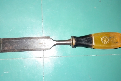 ขายสิ่วเหรียญทองขนาด1"งานเก่ามือสองคมๆ